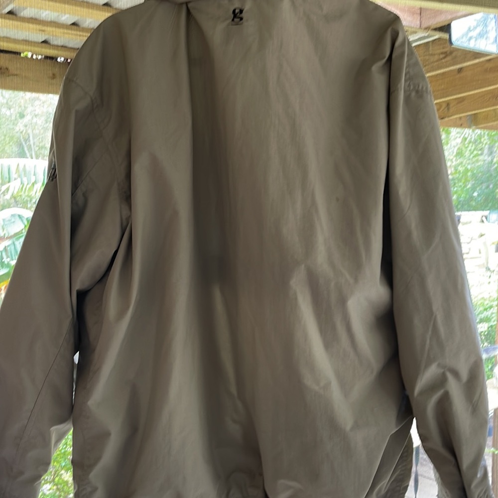 Nice waterproof lightweight - Picture 7 of 8